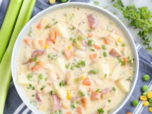 Soup: Creamy White Bean and Potato Stew